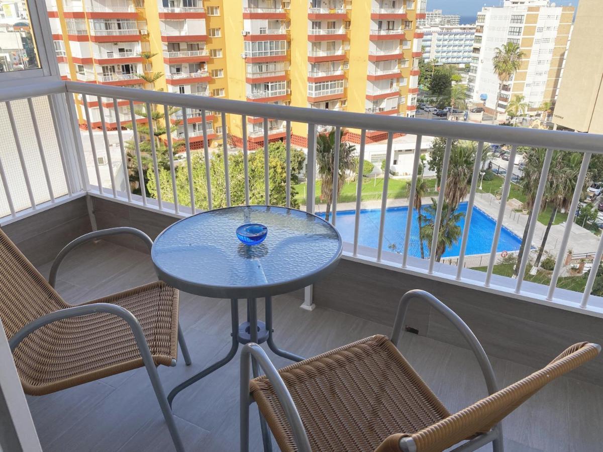 Apartamento Benalmadena Puerto Marina Lägenhet Exteriör bild