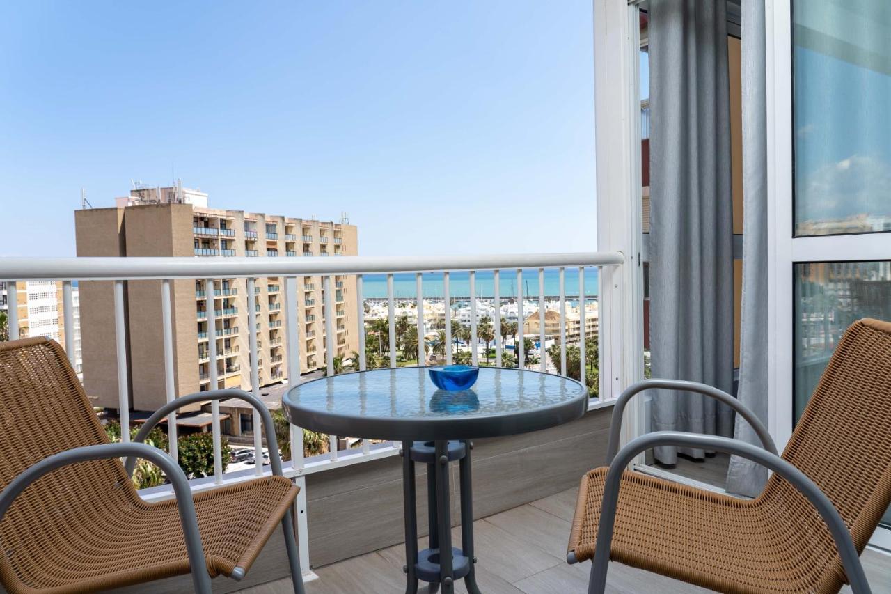 Apartamento Benalmadena Puerto Marina Lägenhet Exteriör bild