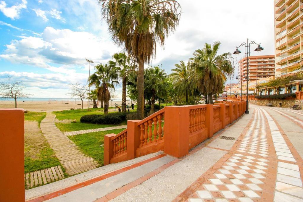 Apartamento Benalmadena Puerto Marina Lägenhet Exteriör bild